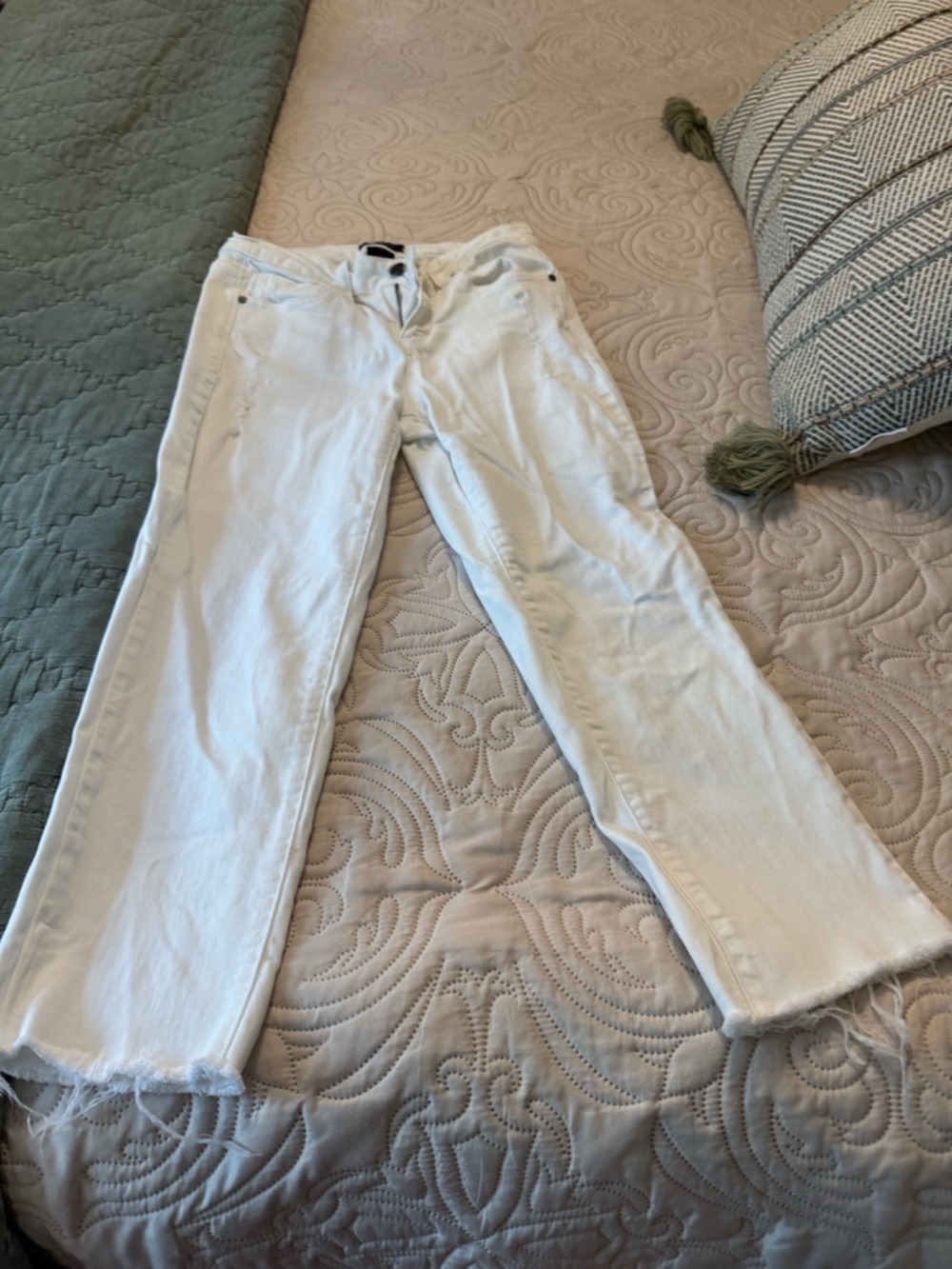 Express White Wide-Leg Jeans